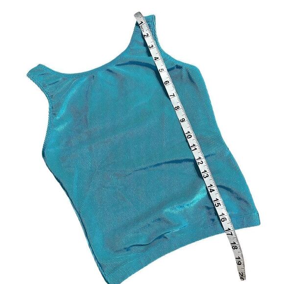 Shiny Teal ‘Softouch Sport’ Ribbed Crop tank - Picture 7 of 9